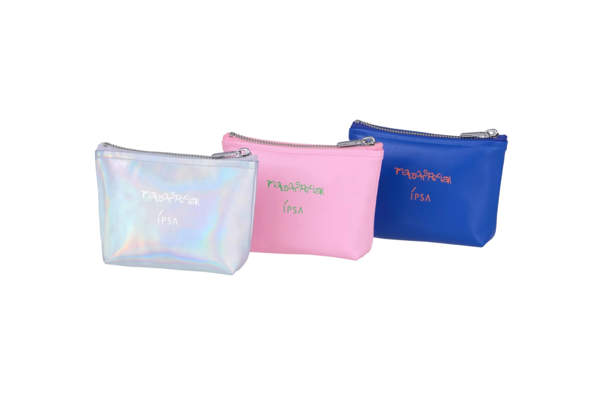 MAISON SPECIAL特別エディションのコスメポーチ