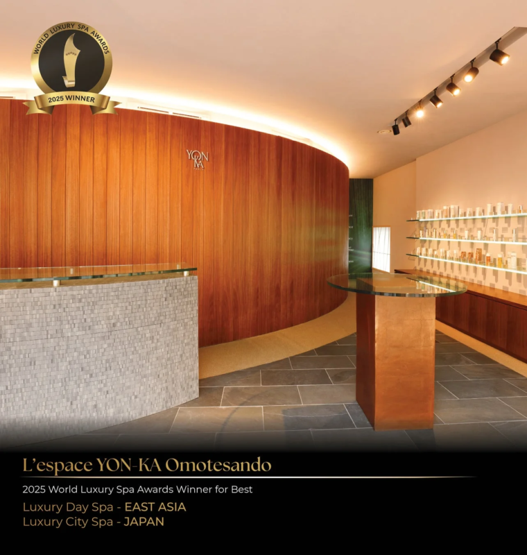 スパの豪華な内装、受賞ロゴ