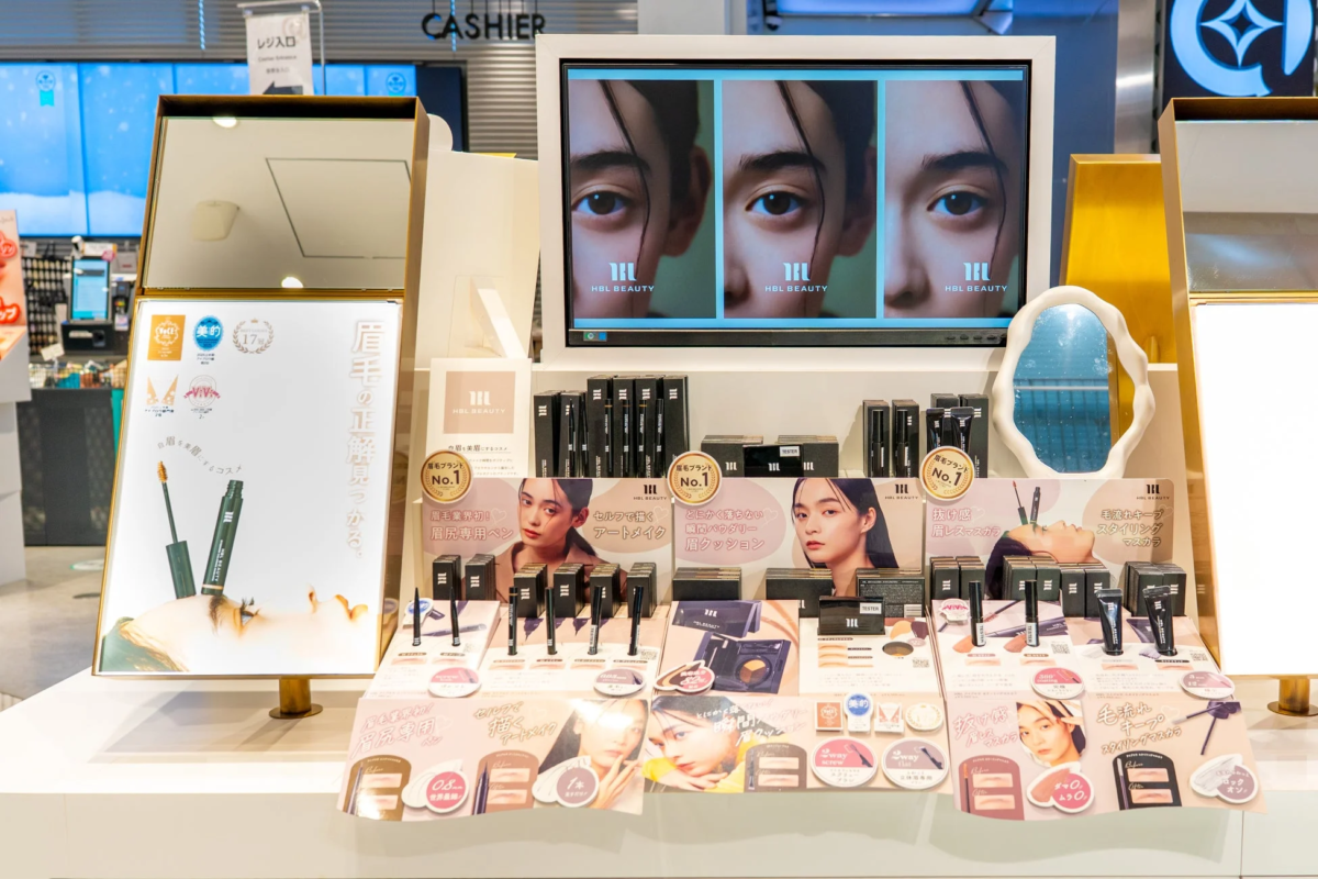 HBL BEAUTY 店舗ディスプレイ