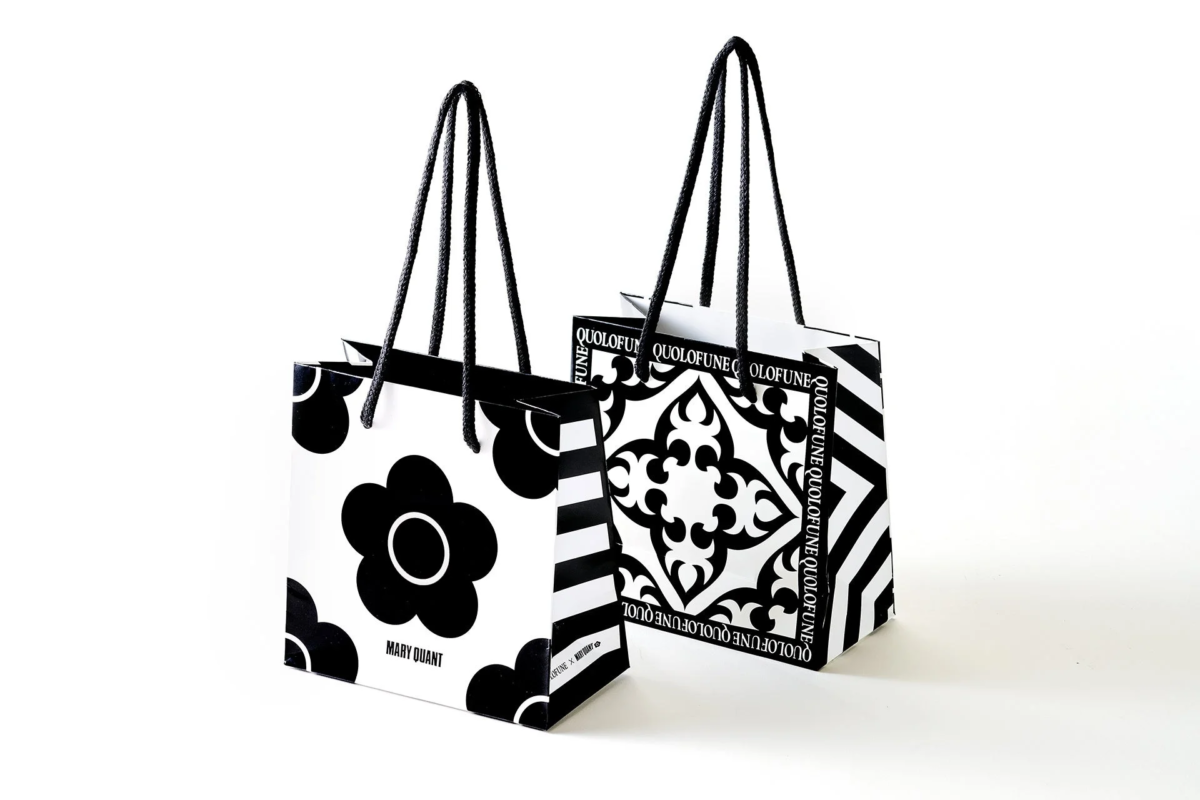 限定デザインの手提げ袋