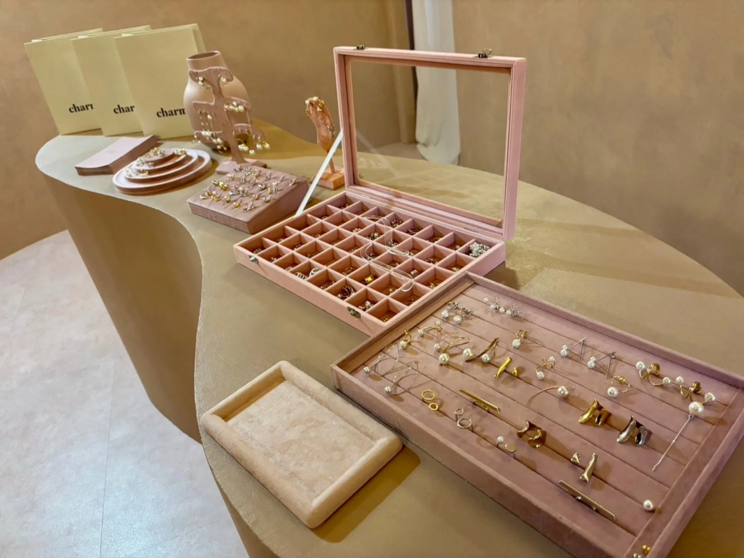 アクセサリーディスプレイ