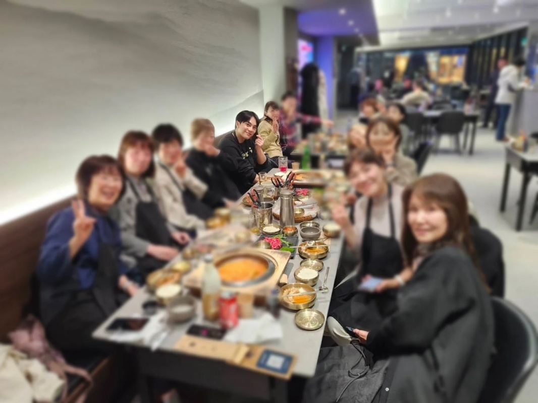 ディナーで交流