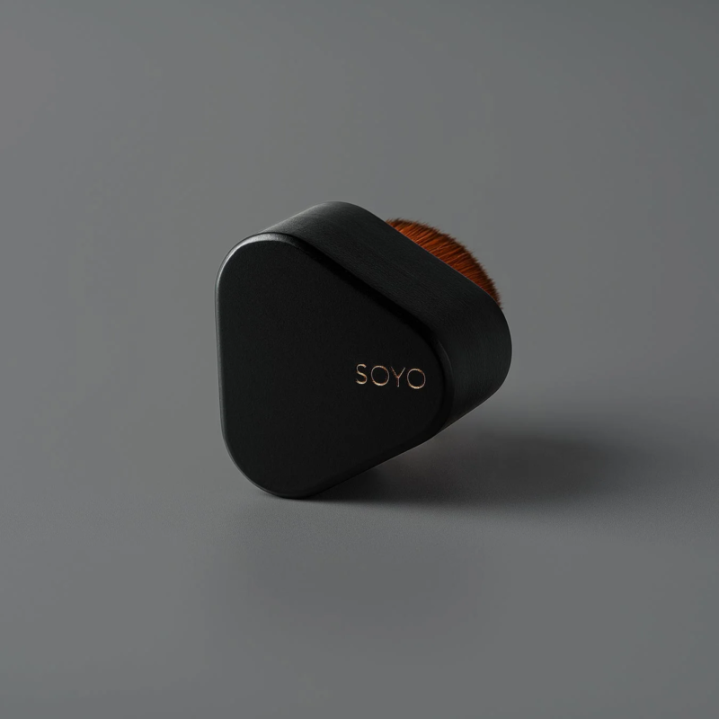 濡れても握りやすい三角ハンドル