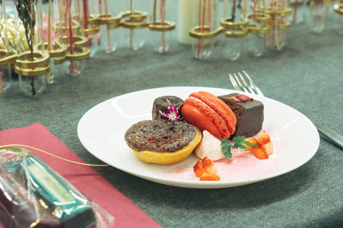 デザートの盛り合わせ