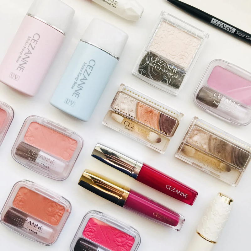 コスメ,セザンヌ,メイク,化粧品,プチプラコスメ,ベースメイク,チーク,アイシャドウ,リップ,ハイライト,アイライナー,美容