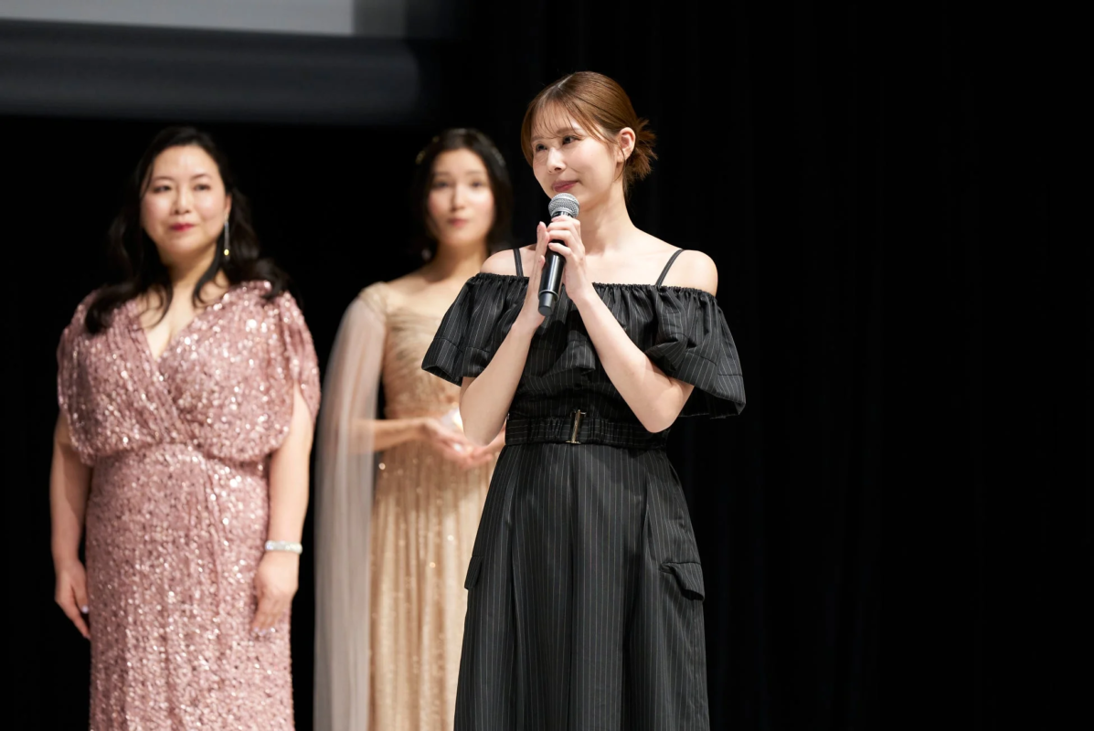 特別審査員長 有村藍里さん