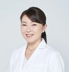 奈部川貴子氏