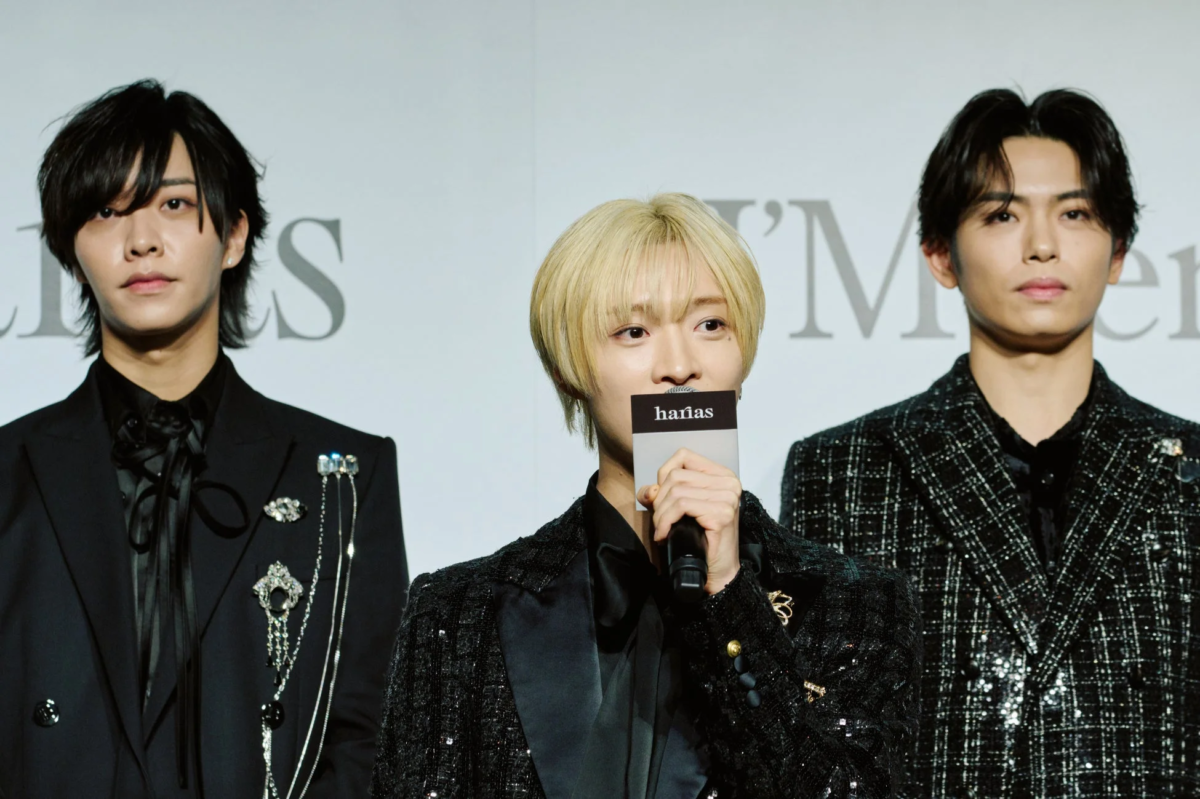 トークセッションで話すIMP.メンバー