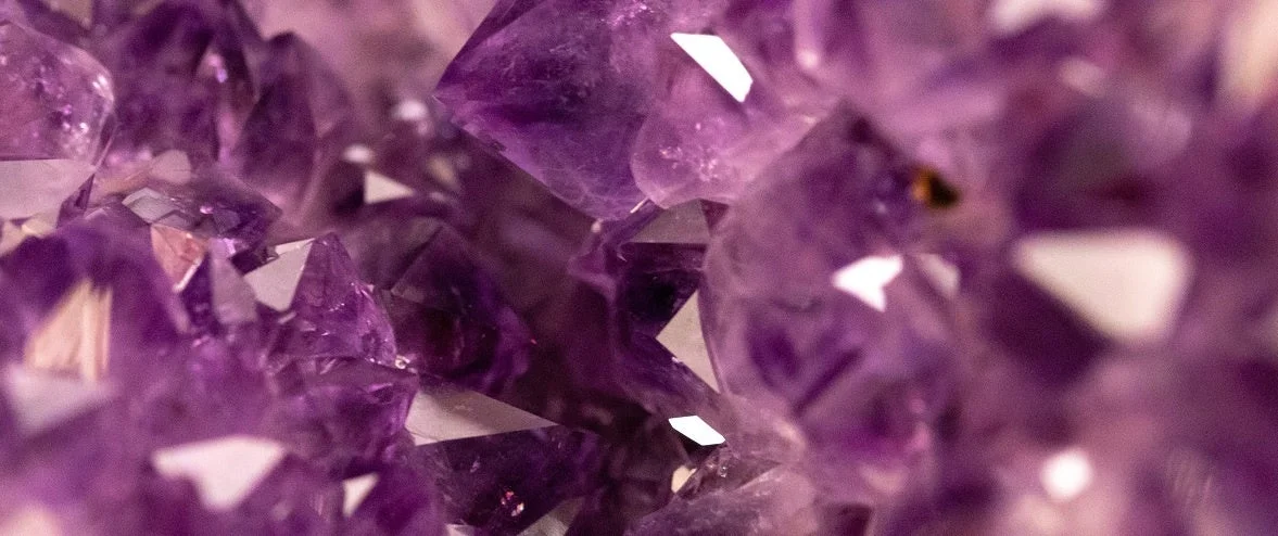 アメジストの結晶群