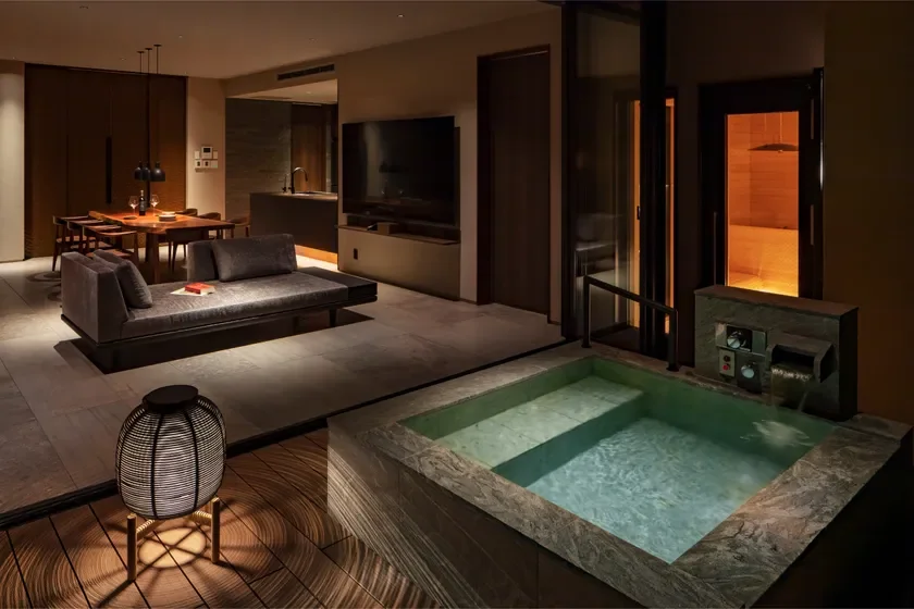 鈴 京都宮川筋 hitotose 穐 -Aki-