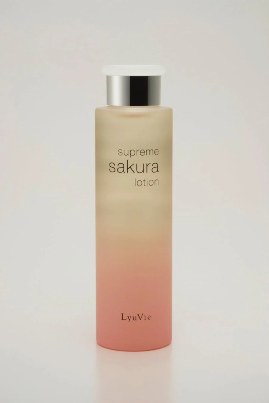 LyuVie Supreme Sakura Lotion