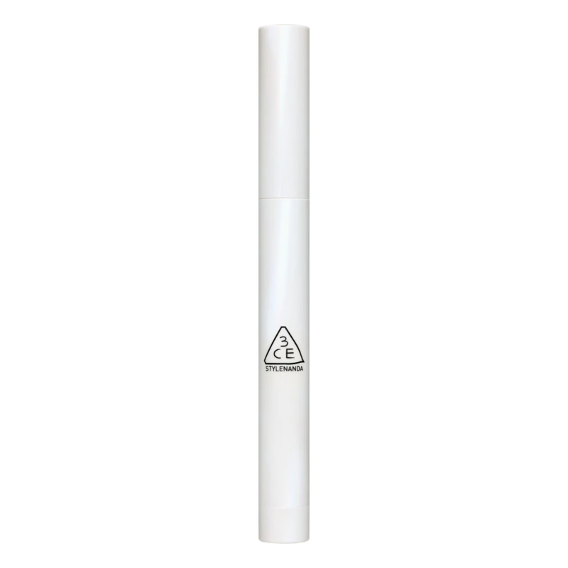 白い円筒形の化粧品