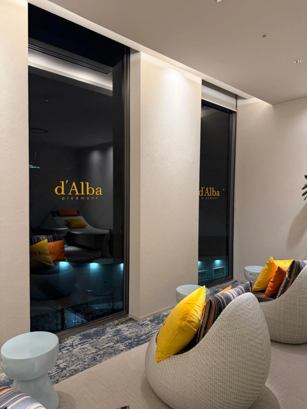 d'Alba ラウンジエリア