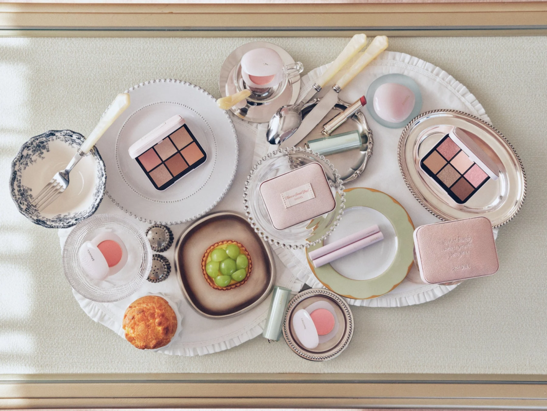 スナイデル ビューティのコスメ