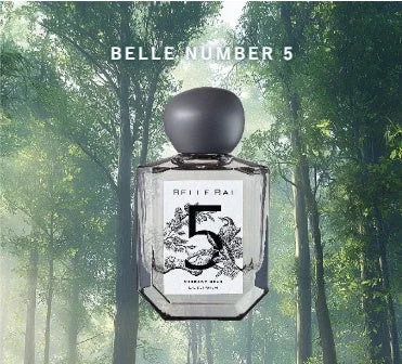 BELLE BAI ベルナンバー5 オードパルファンのボトル