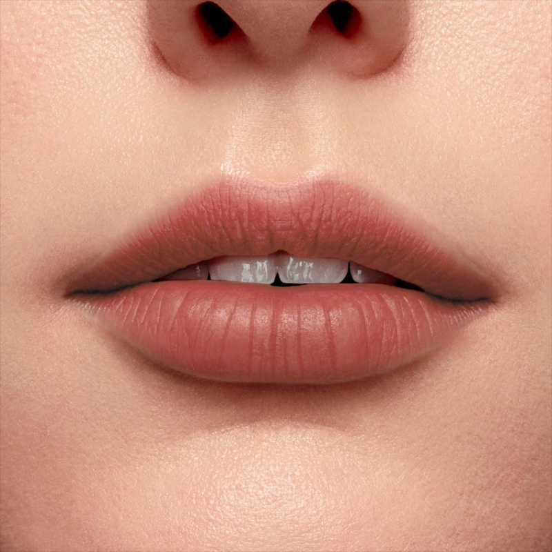 ランコム ラプソリュ ルージュ インティマット N #211 塗布イメージ