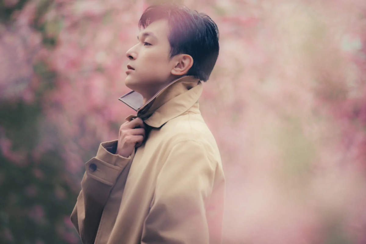 吉沢亮の横顔のポートレート