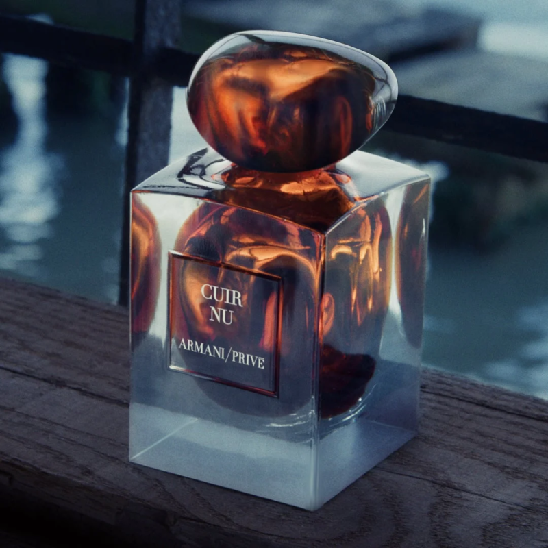 アルマーニ プリヴェ キュイール ニュ（ムラーノ エディション）