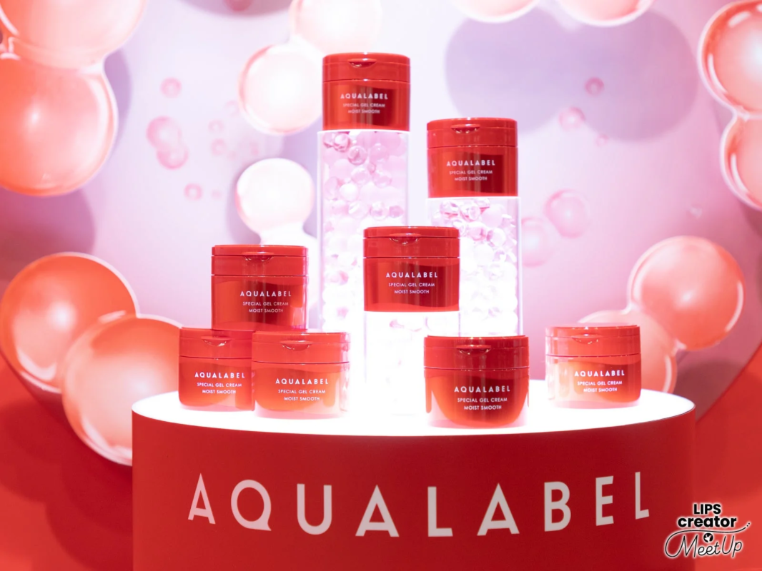 AQUALABELのスペシャルジェルクリーム「モイストスムース」の展示