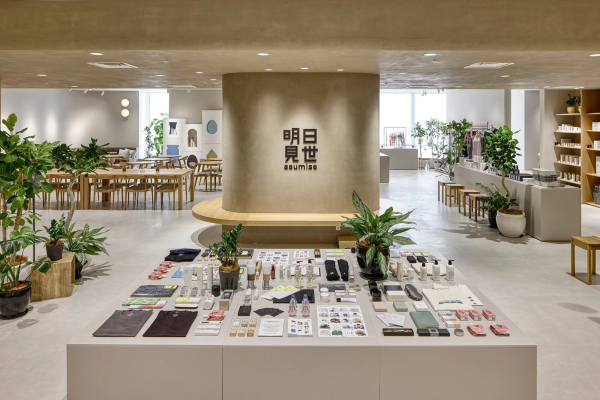 明日見世の店舗風景