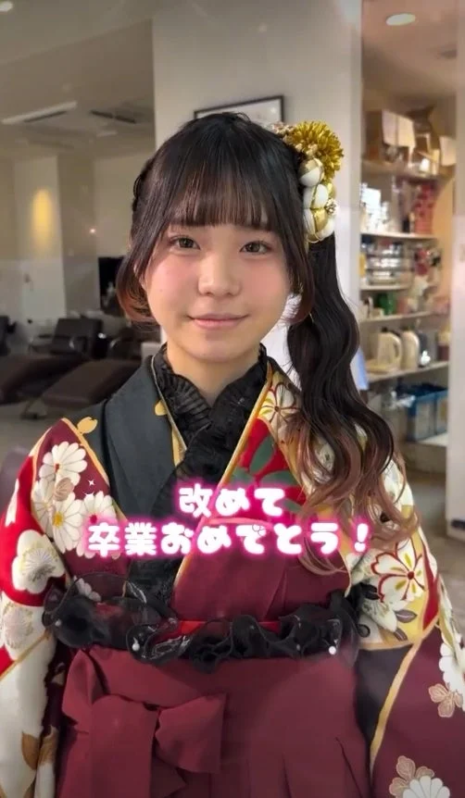 卒業式の袴姿