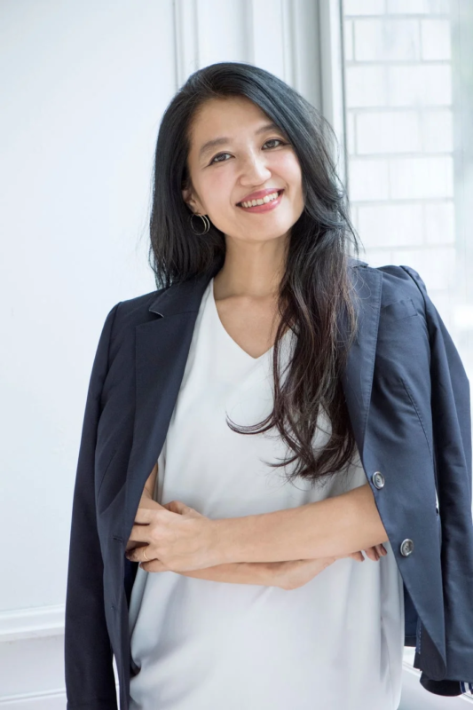 伊熊奈美氏