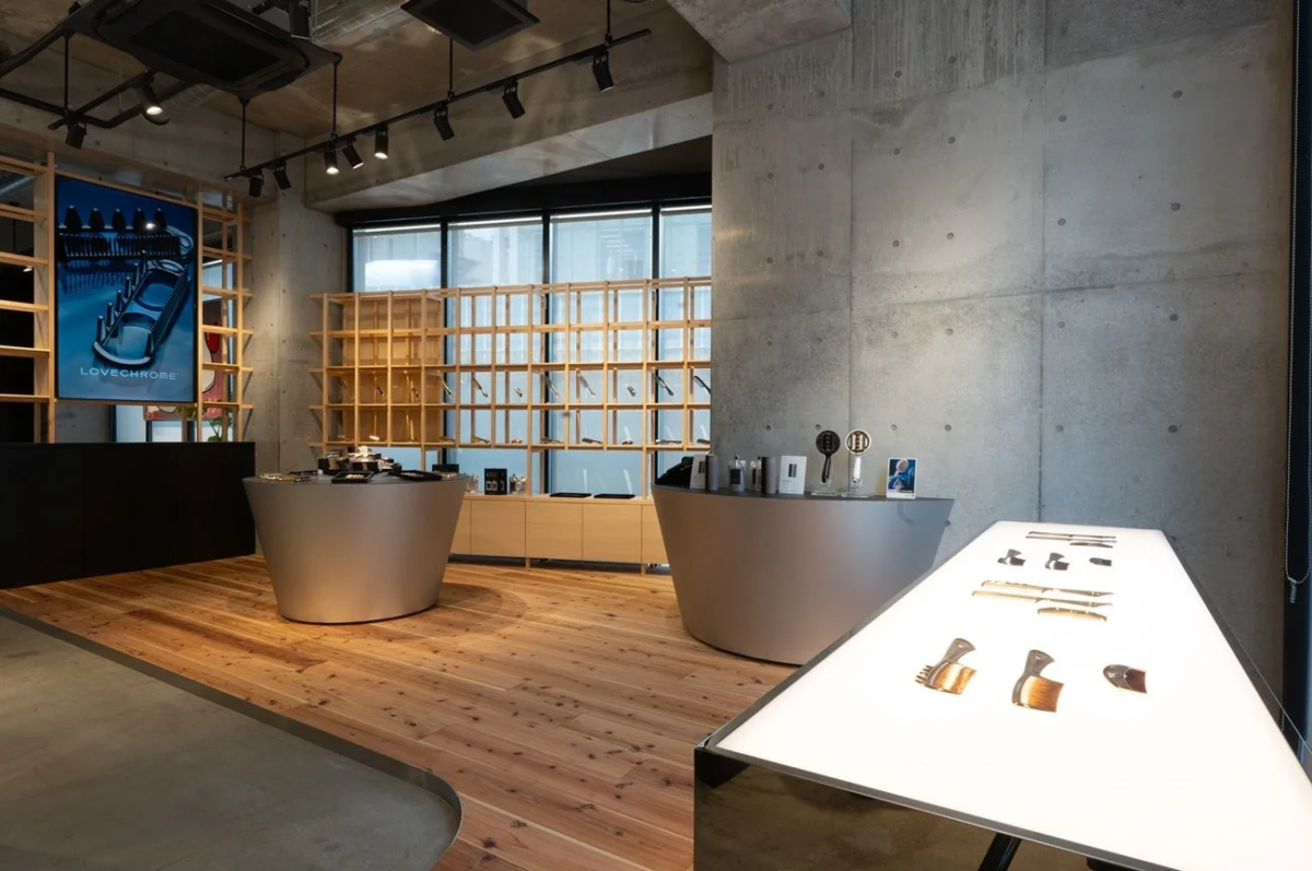 LOVECHROME TOKYO HAIR & SCALP LAB OMOTESANDO 外観