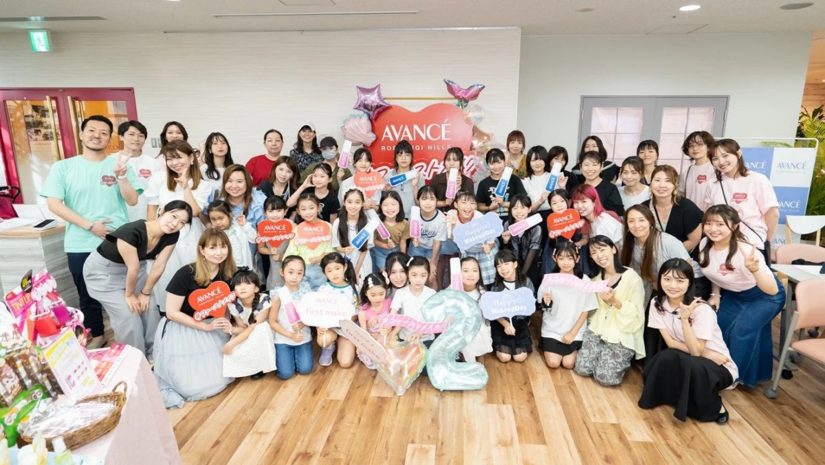 アヴァンセ本社で開催された「ファーストメイクイベント 2周年スペシャル」の様子