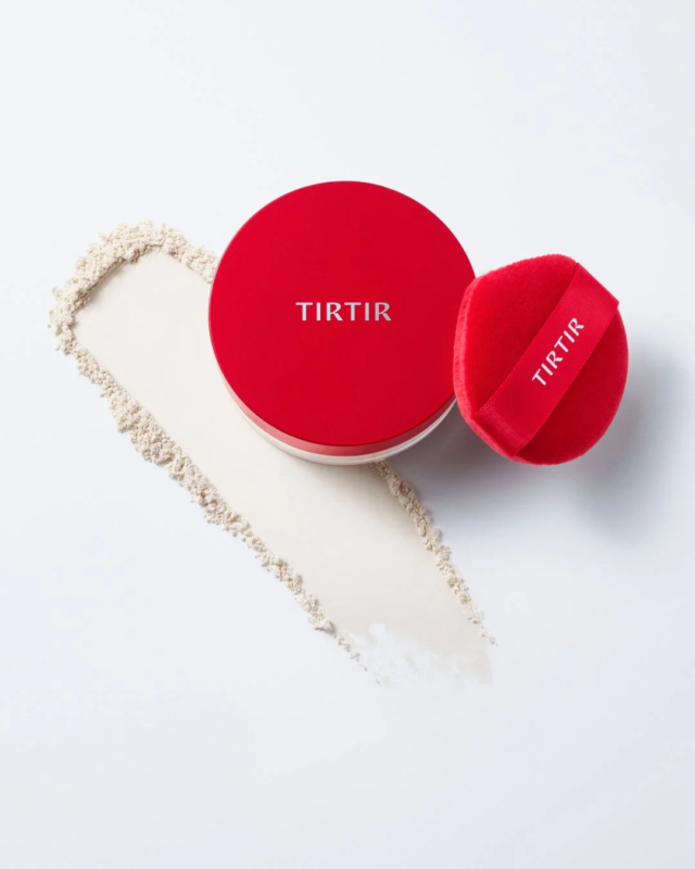TIRTIRハイドラヴェール セラムパウダーとパフ