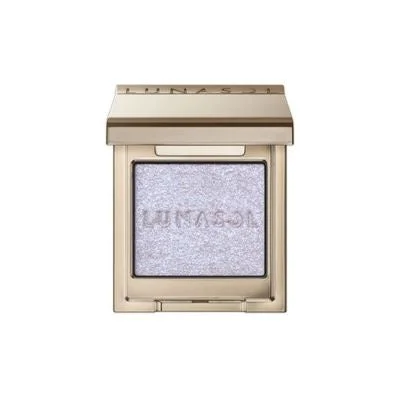 ラメが輝くLUNASOLの単色アイシャドウ