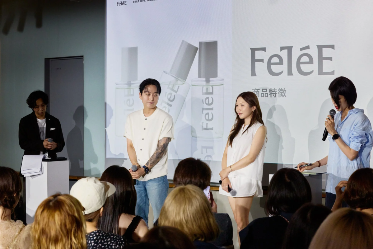 「FeléE」の製品発表会と思われるイベントの様子