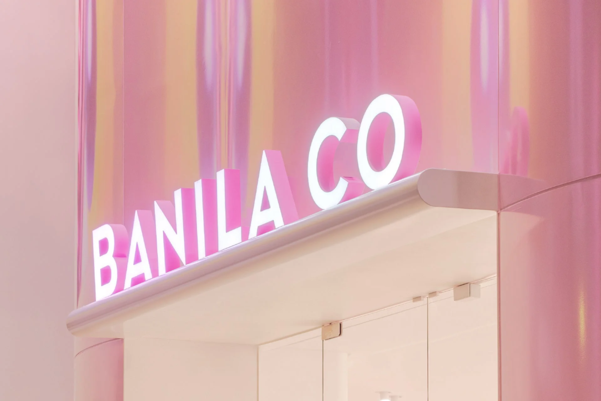 BANILA COロゴ