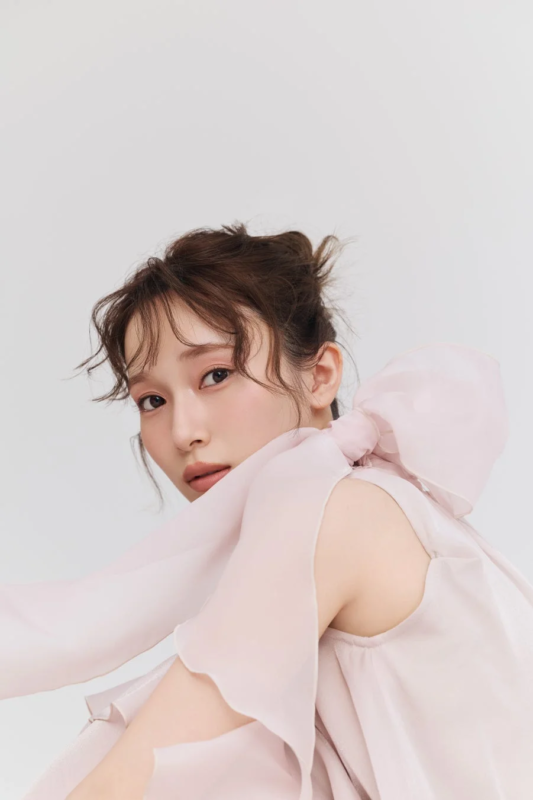 LOOK1 メイクモデル 守屋麗奈