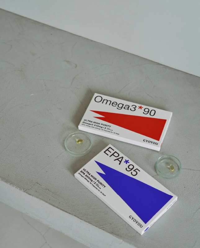 Box of omega-3 and EPA supplements