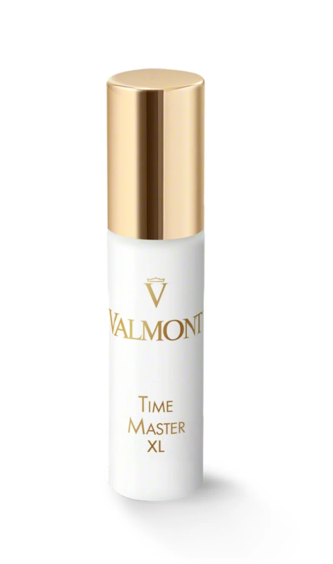 白いボトルに金色のロゴとキャップが特徴的なVALMONTの美容液「Time Master XL」