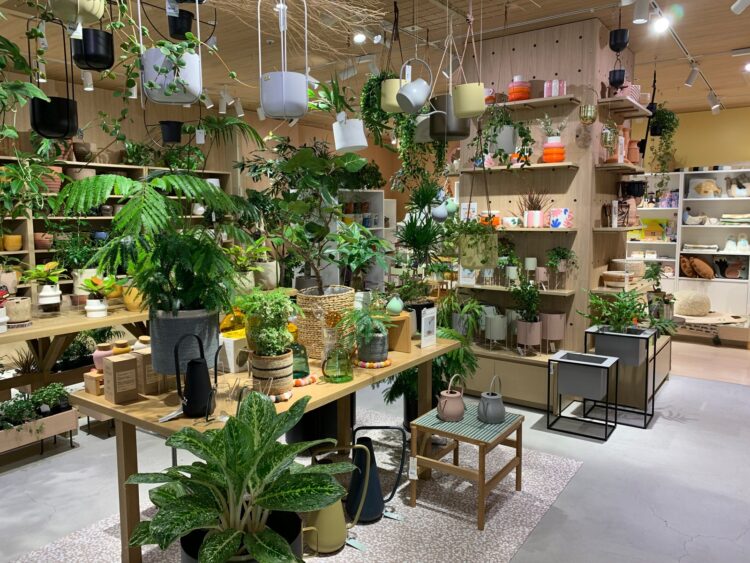 GINZA innitの店内