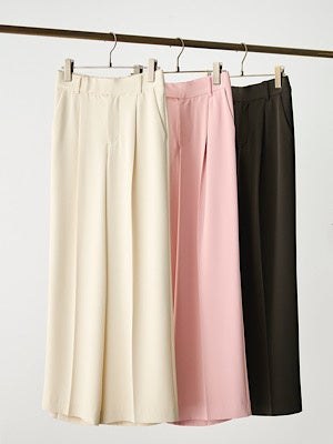 センタープレスパンツのアイボリー、ピンク、スレート