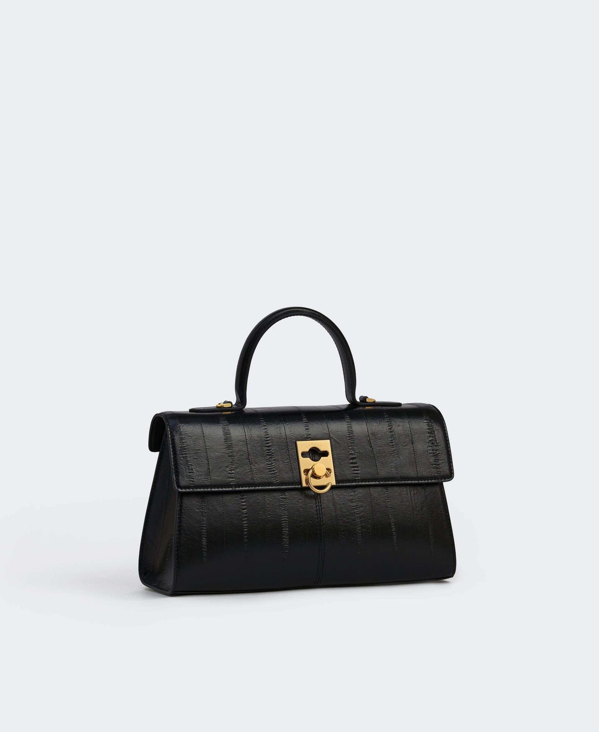 Medium Stance in eel-embossed leather