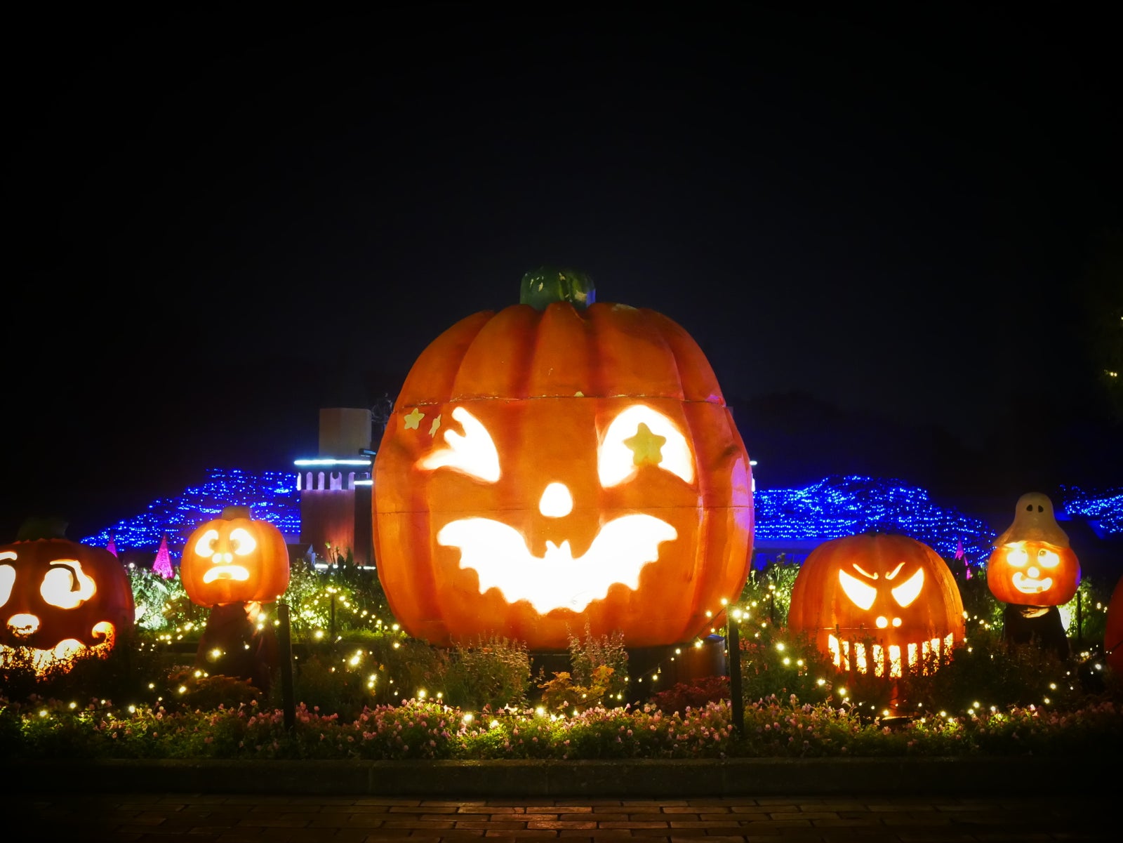 森のハロウィンナイトのカボチャのオブジェ